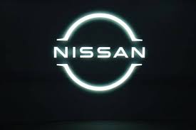 Logo Nissan, restyle grintoso